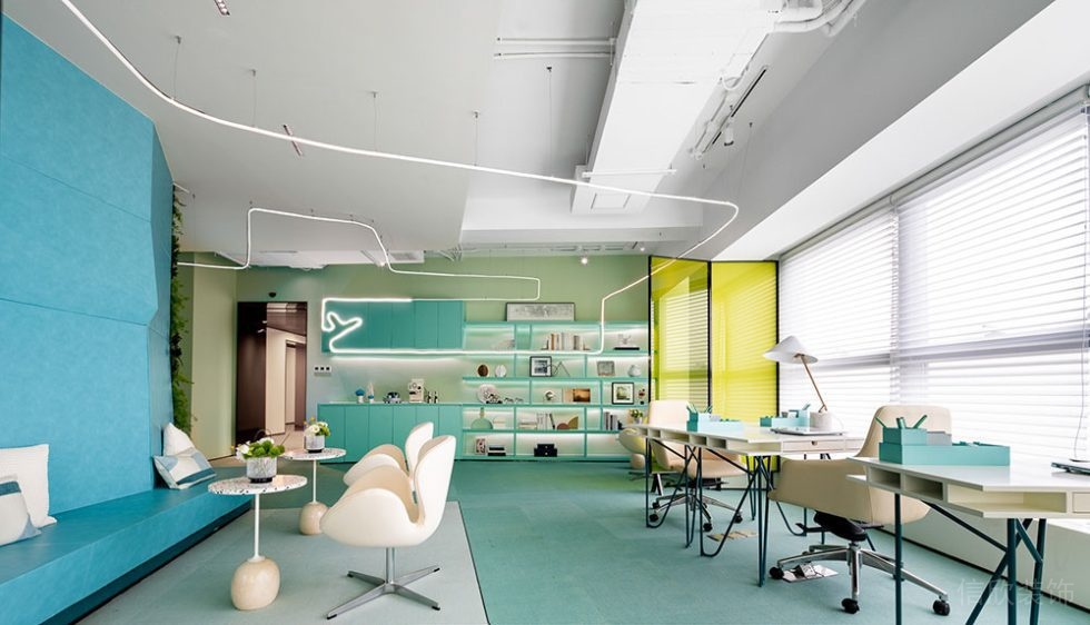 北歐工業(yè)風(fēng)辦公場(chǎng)所多功能辦公廳裝修圖