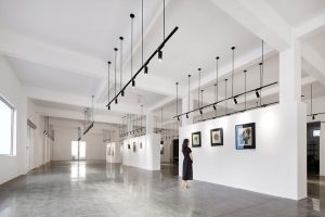 簡約風(fēng)格辦公空間藝術(shù)展廳裝修圖