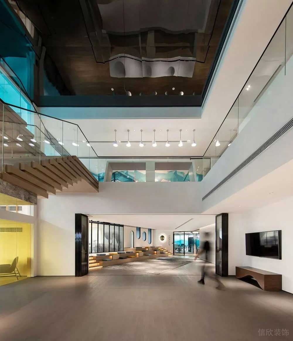 現(xiàn)代風(fēng)格商務(wù)辦公空間入口門廳裝修圖