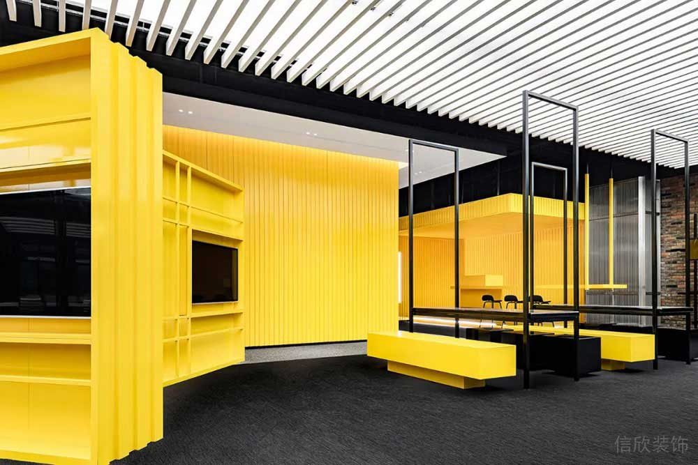 現(xiàn)代工業(yè)風商務辦公空間特色工作區(qū)設計裝修圖