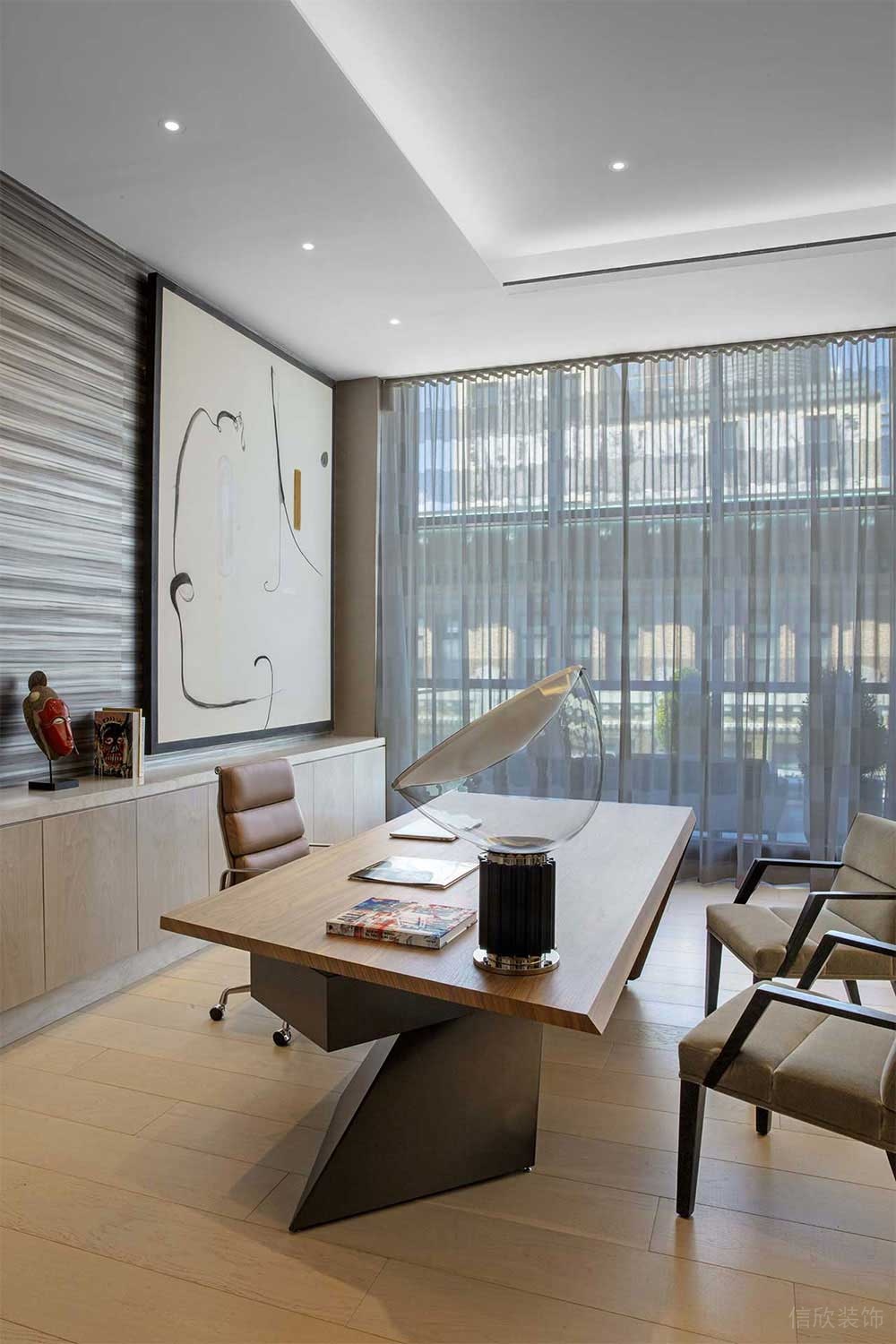 現代簡約風格辦公場所案例財務總監辦公室設計裝修圖