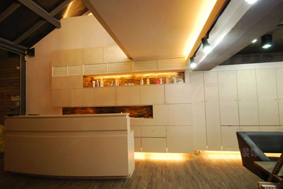 100平米復式美發店前臺裝修設計 100平米復式美發店前臺裝修設計