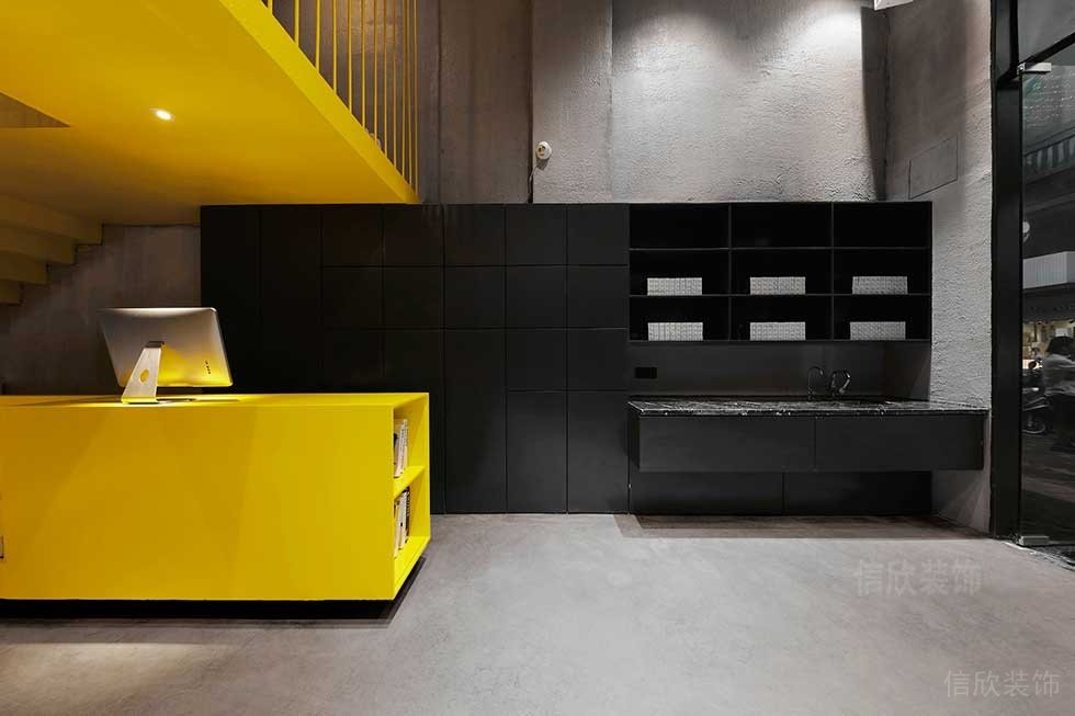 深圳鹽田工業(yè)風美發(fā)店前臺裝修設計 深圳鹽田工業(yè)風美發(fā)店前臺裝修設計