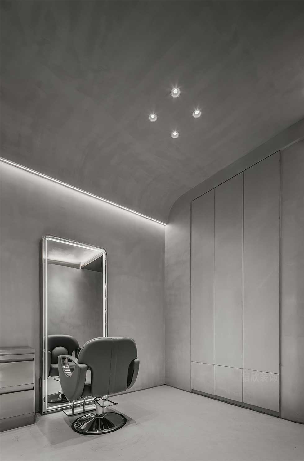 深圳龍崗工業風美發沙龍造型區裝修設計 深圳龍崗工業風美發沙龍造型區裝修設計