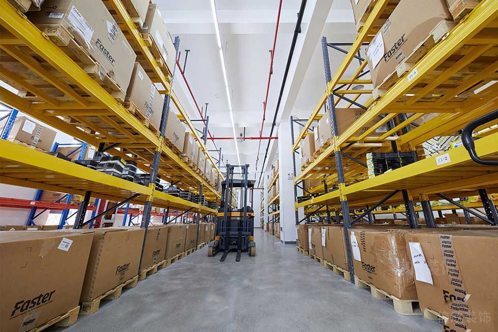 工業(yè)風辦公室倉庫裝修圖