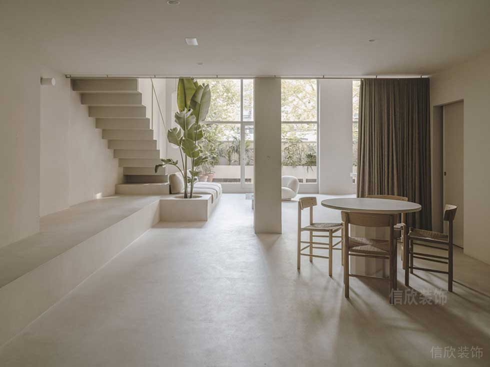 極簡風(fēng)格辦公室一層休閑廳裝修圖