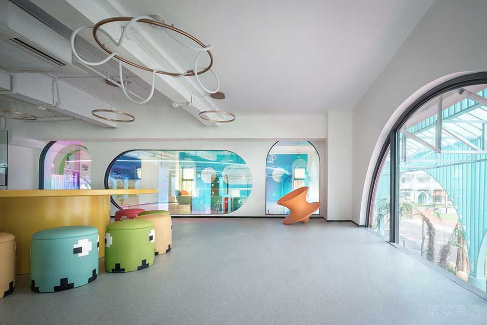 現(xiàn)代北歐風(fēng)藝術(shù)機(jī)構(gòu)辦公室休閑廳效果圖