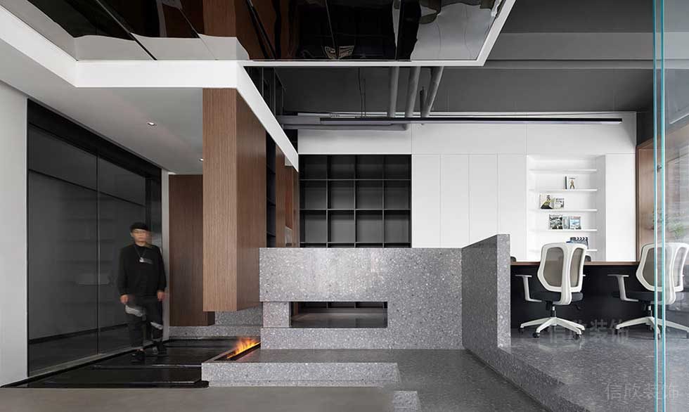 現(xiàn)代簡約風(fēng)格辦公室過廊臺階裝修圖