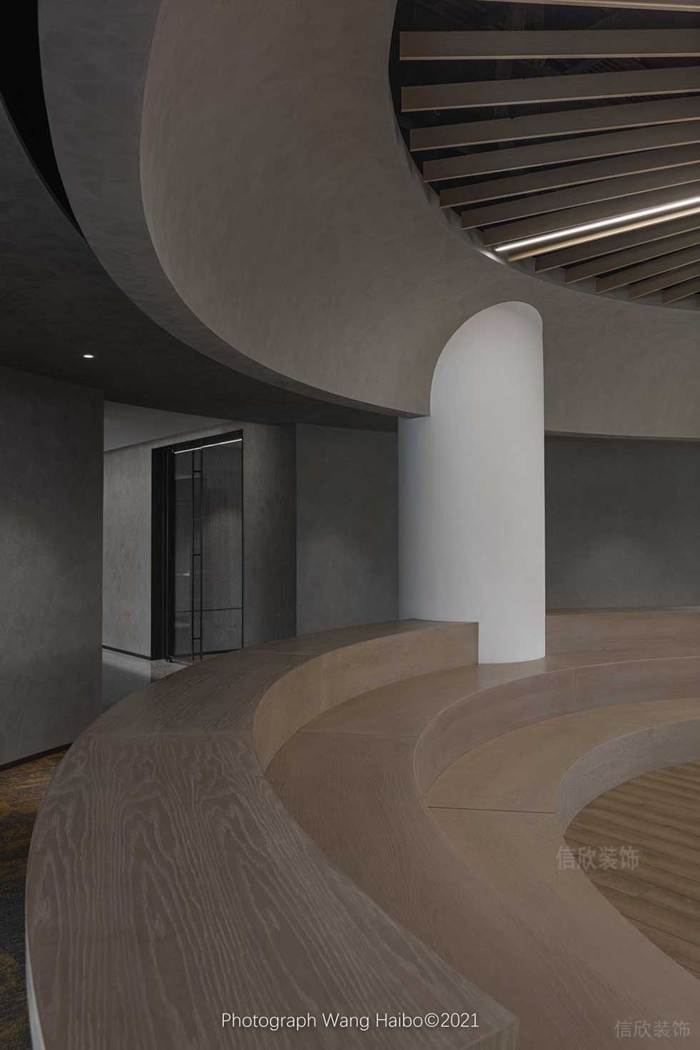 現(xiàn)代簡約風格辦公室裝修案例階梯式休閑區(qū)效果圖