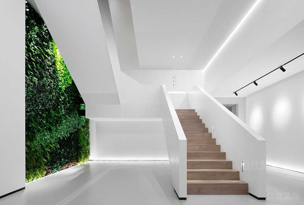 現(xiàn)代簡約風(fēng)格商務(wù)辦公室樓梯廳裝修圖