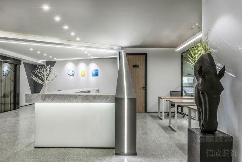 龍崗網(wǎng)絡(luò)公司辦公室前臺裝修