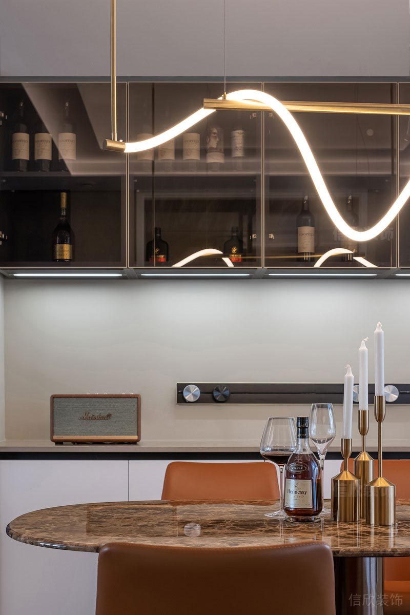 深圳市福田區(qū)綠景紅樹灣壹號(hào)裝飾品