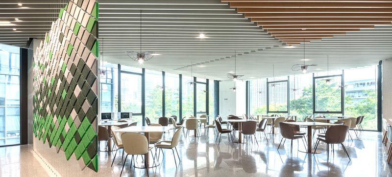 深圳龍華辦公室裝修設(shè)計