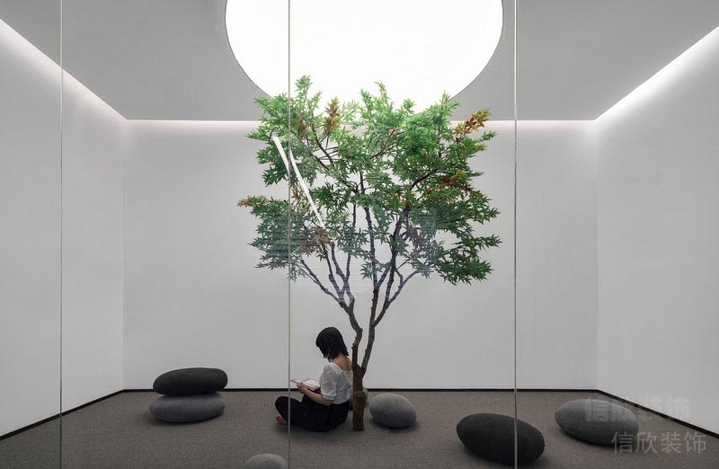 龍華現(xiàn)代暖色公司設計