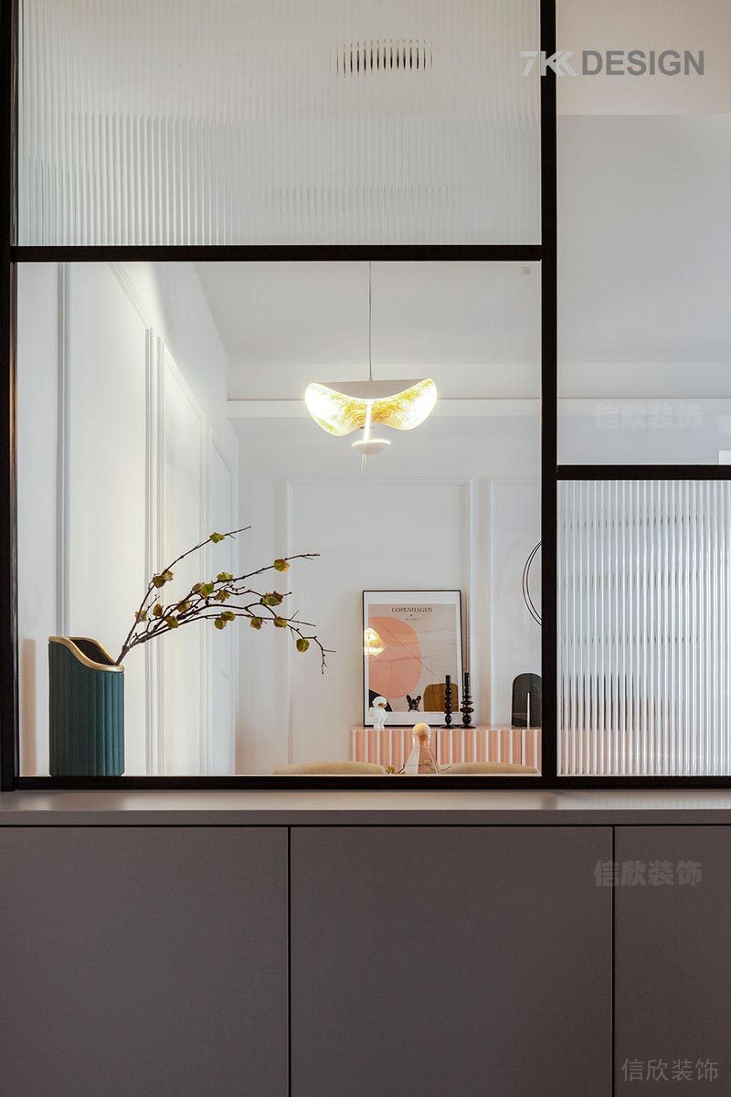 深圳市福田區(qū)新洲富通九曜公館玄關裝飾