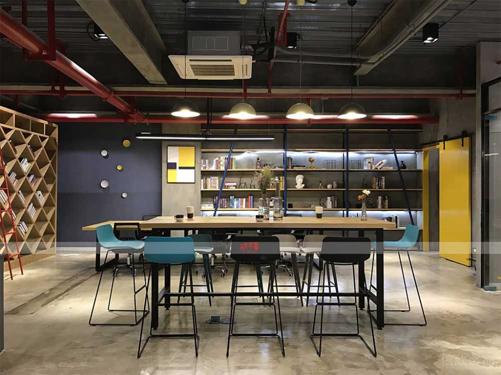 工業(yè)風辦公室開放式休息區(qū)洽談區(qū)域內(nèi)嵌式墻體中央空調(diào)工業(yè)風裝修效果圖