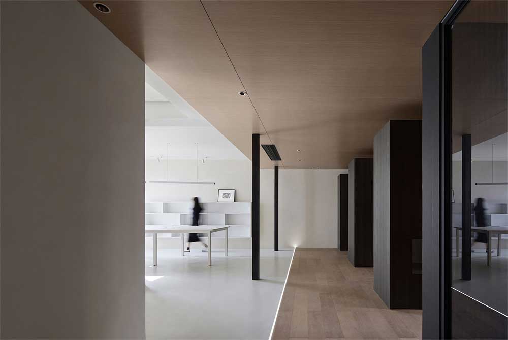 深圳南山500平方極簡(jiǎn)風(fēng)格辦公室裝修過(guò)道區(qū) 深圳南山500平方極簡(jiǎn)風(fēng)格辦公室裝修過(guò)道區(qū)