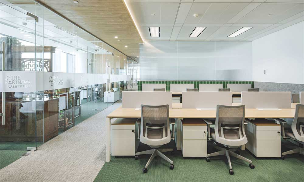 上海至合律師事務(wù)所田園風(fēng)辦公室設(shè)計(jì)裝修辦公區(qū) 上海至合律師事務(wù)所田園風(fēng)辦公室設(shè)計(jì)裝修辦公區(qū)