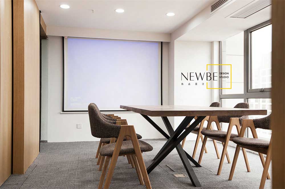 深圳羅湖200平方現(xiàn)代工業(yè)風復式辦公室裝修會議室 深圳羅湖200平方現(xiàn)代工業(yè)風復式辦公室裝修會議室