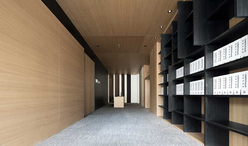 深圳市龍華1200平原木風(fēng)辦公室裝修設(shè)計過道 深圳市龍華1200平原木風(fēng)辦公室裝修設(shè)計過道