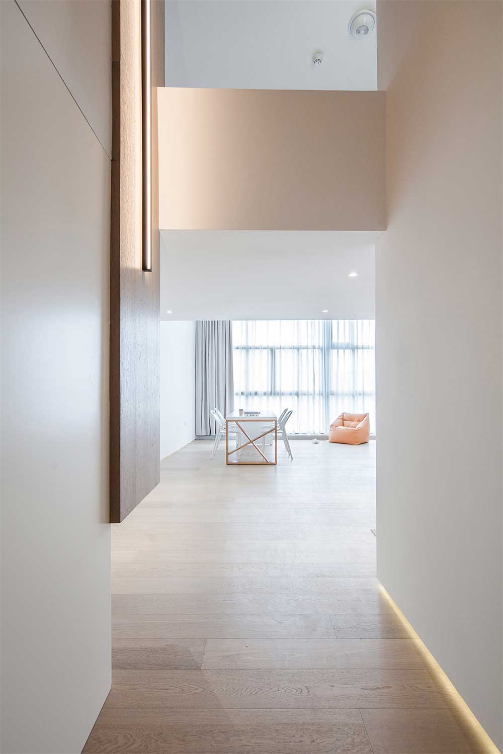 深圳市福田區(qū)上下沙公寓式辦公室裝修過(guò)道 深圳市福田區(qū)上下沙公寓式辦公室裝修過(guò)道