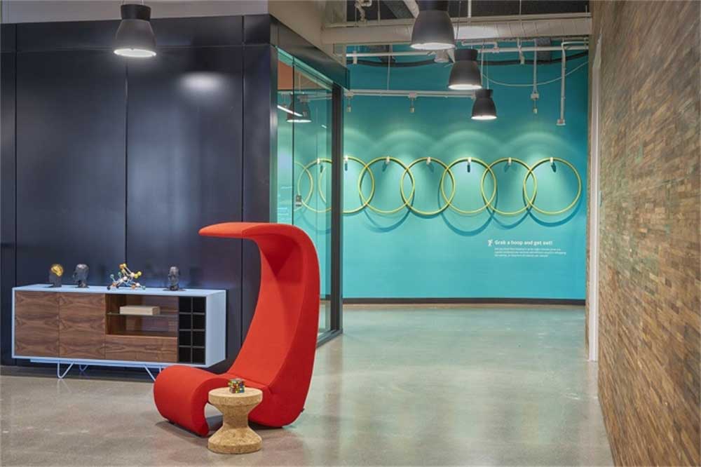 深圳福田金中環(huán)商務(wù)大廈簡(jiǎn)約風(fēng)格復(fù)式辦公室裝修設(shè)計(jì)案例娛樂區(qū)