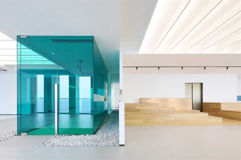 深圳龍崗區時尚白色簡約辦公室設計裝修-過道 深圳龍崗區時尚白色簡約辦公室設計裝修-過道