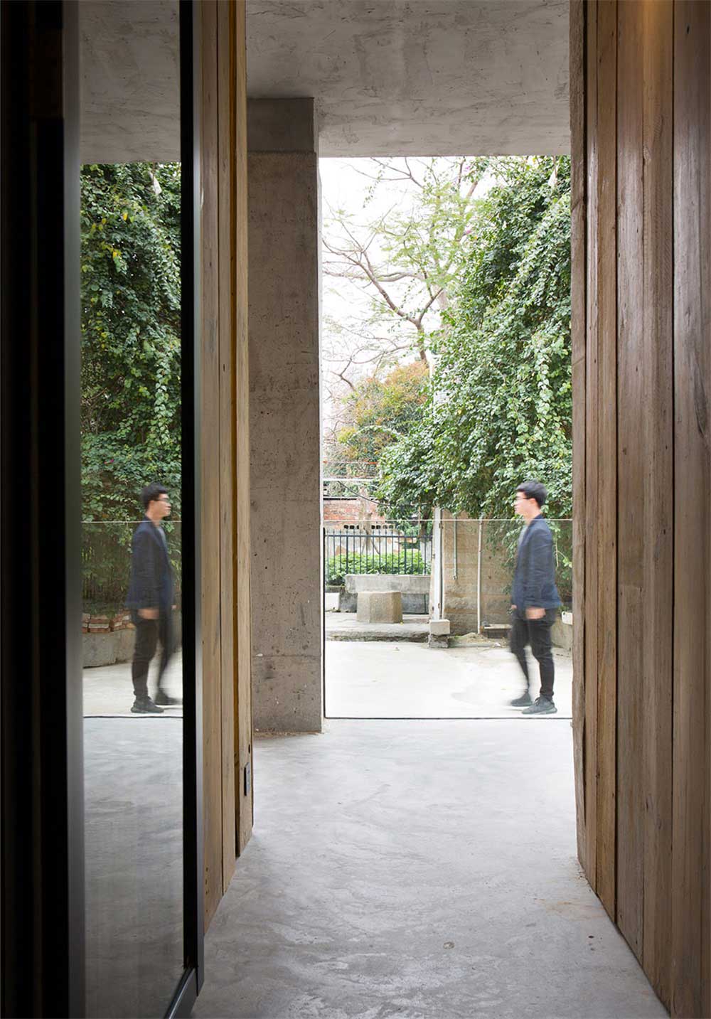 極簡工業風辦公室設計裝修過道設計 極簡工業風辦公室設計裝修過道設計