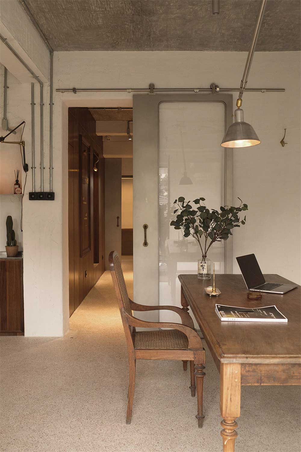 深圳南山區的古典風味辦公工作室設計裝修——辦公區 深圳南山區的古典風味辦公工作室設計裝修——辦公區