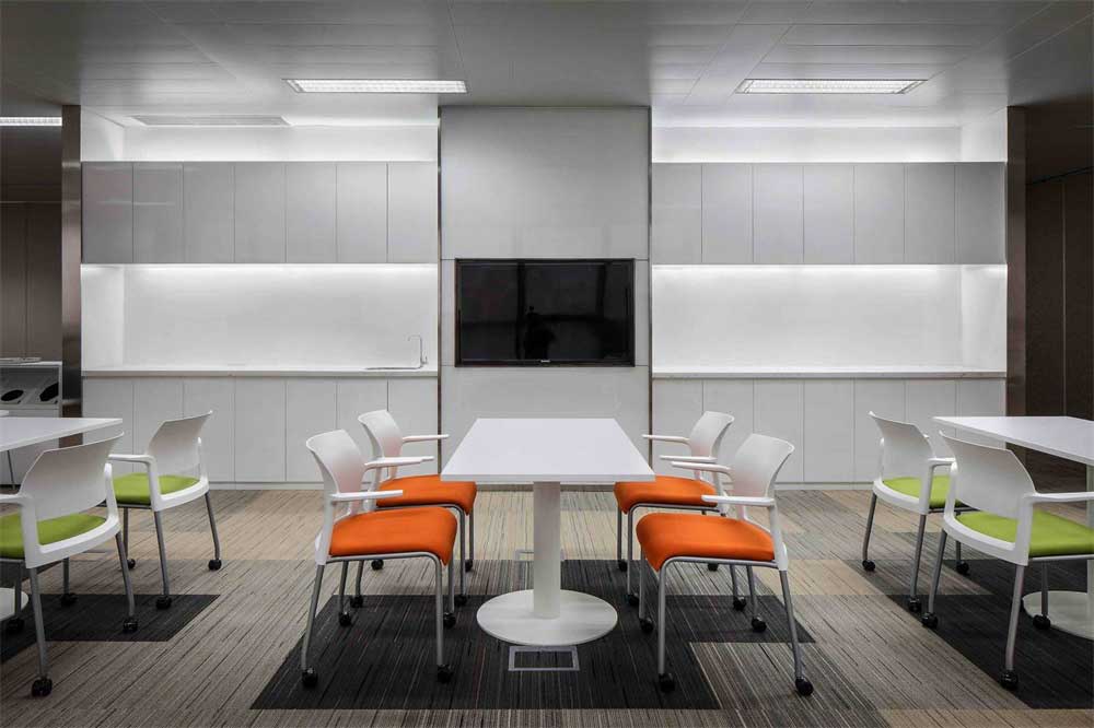 深圳福田500平方現(xiàn)代風格辦公室裝修休閑洽談區(qū)