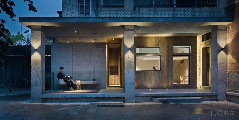 工業(yè)風裝修木質(zhì)設計臺階裝修辦公室效果圖