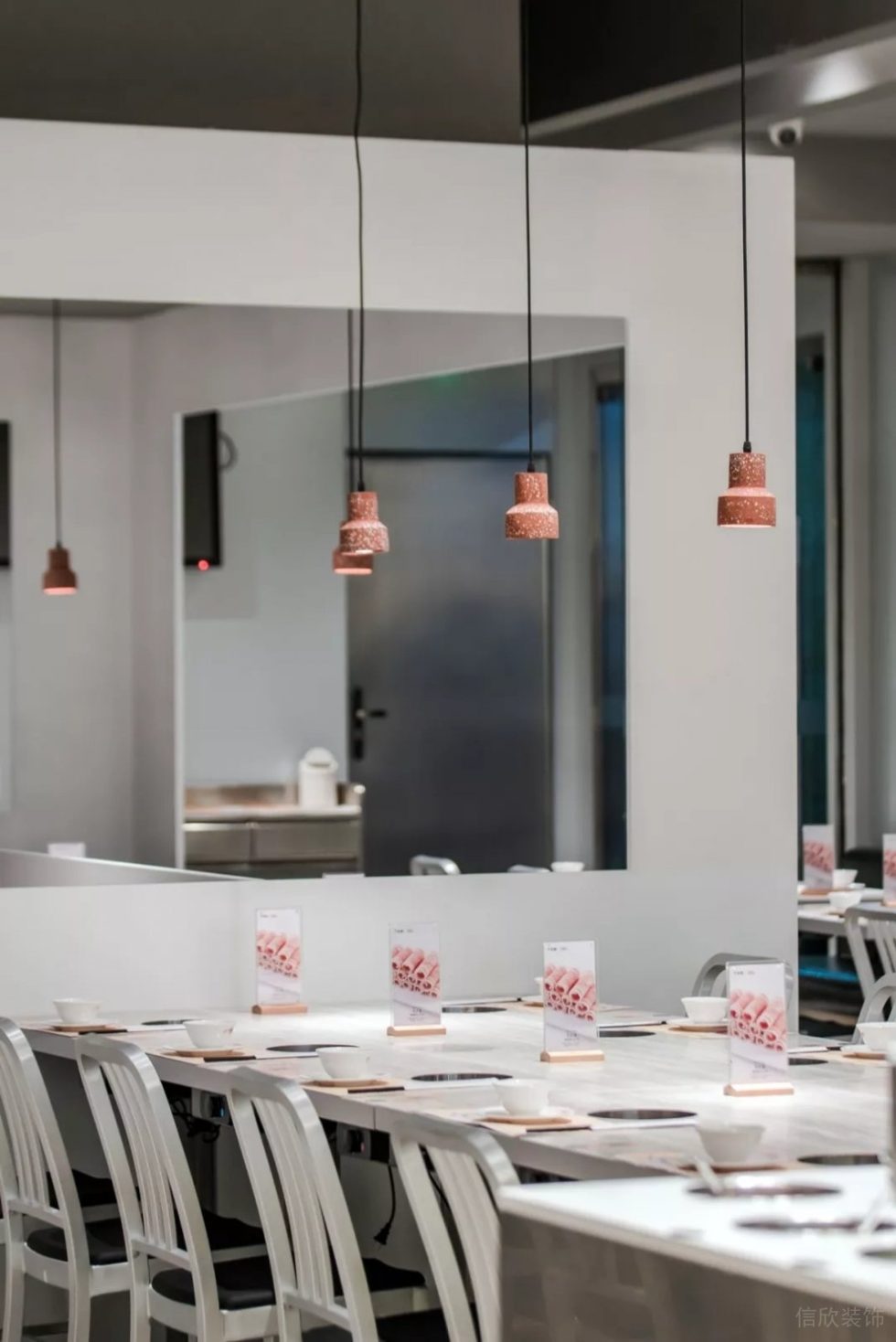 深圳龍崗金地龍城中央現代簡約風格火鍋店裝修案例藝術吊燈 深圳龍崗金地龍城中央現代簡約風格火鍋店裝修案例藝術吊燈