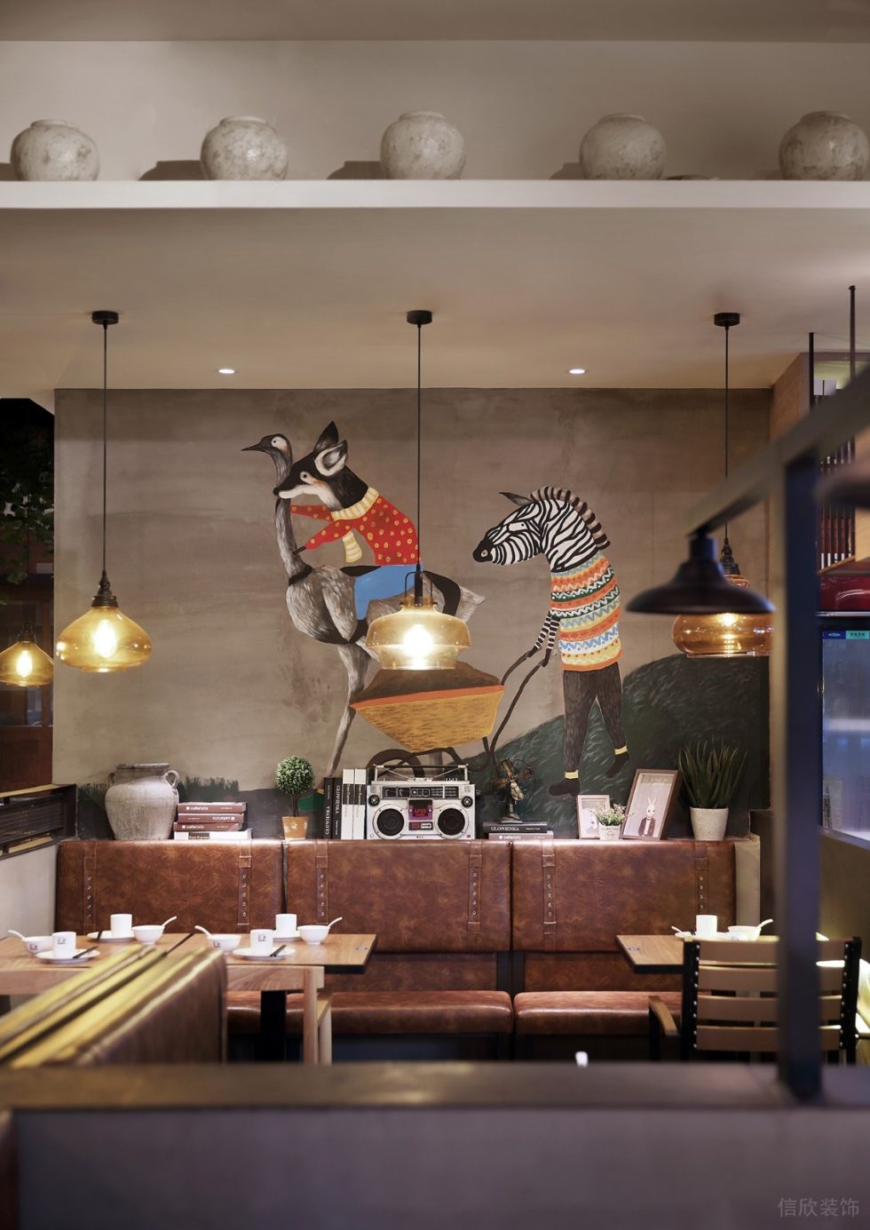 深圳寶安檳城西岸工業風湘菜餐廳裝修案例藝術吊燈 深圳寶安檳城西岸工業風湘菜餐廳裝修案例藝術吊燈