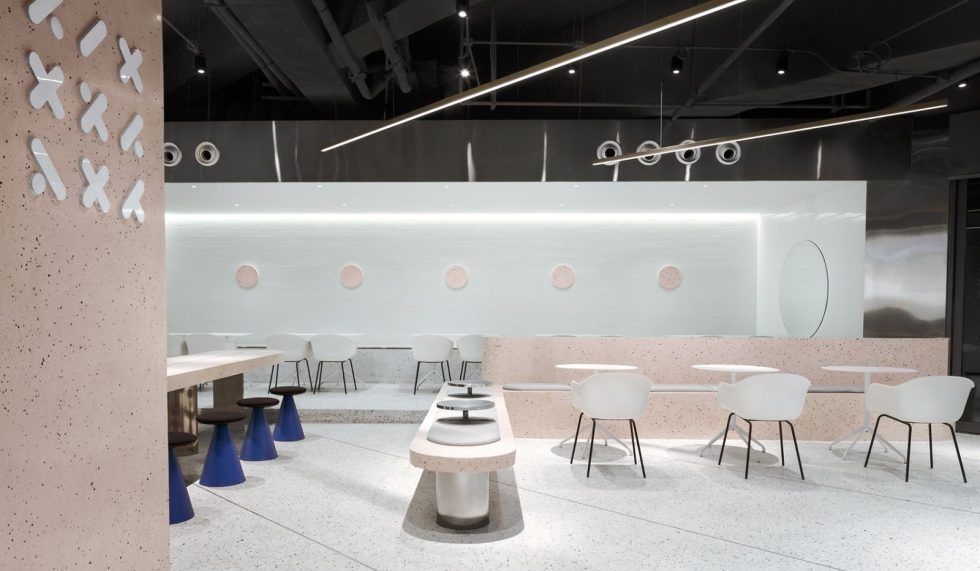 深圳龍崗城龍花園現(xiàn)代簡約風(fēng)格奶茶店裝修案例地面鋪貼 深圳龍崗城龍花園現(xiàn)代簡約風(fēng)格奶茶店裝修案例地面鋪貼