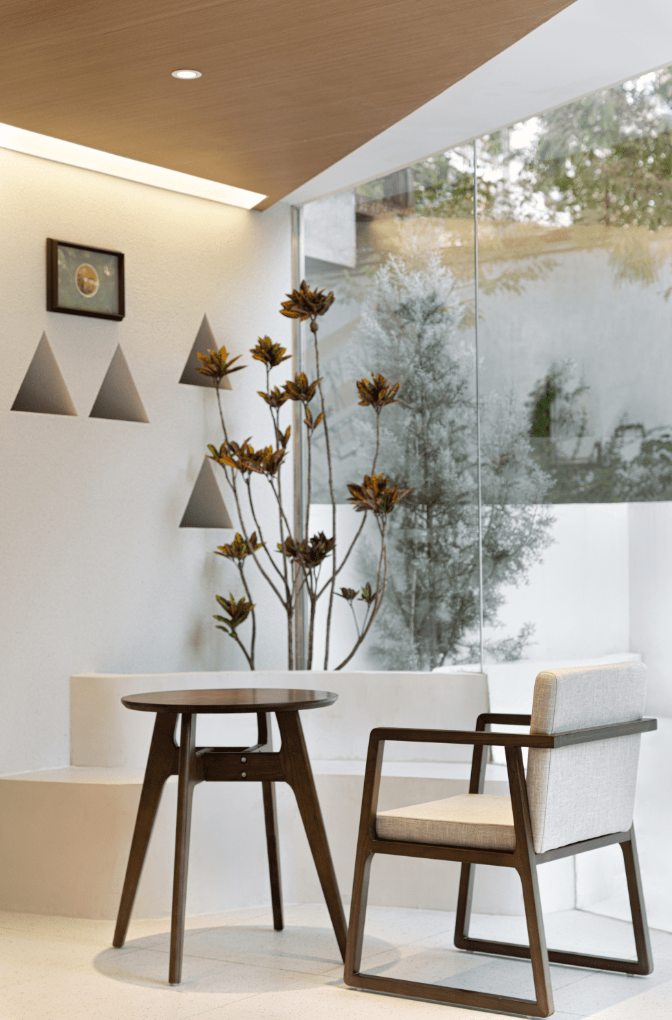 深圳龍崗中海日輝臺(tái)簡(jiǎn)約風(fēng)格休閑茶館裝修案例桌椅組合 深圳龍崗中海日輝臺(tái)簡(jiǎn)約風(fēng)格休閑茶館裝修案例桌椅組合