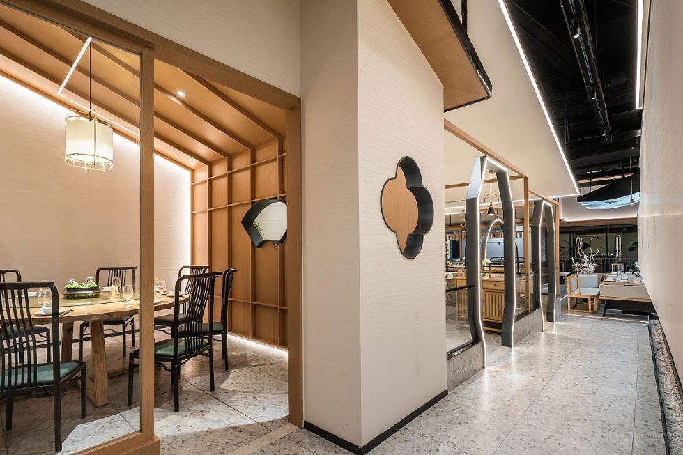 深圳南山濱福世紀廣場新中式風格川菜館裝修案例過道 深圳南山濱福世紀廣場新中式風格川菜館裝修案例過道