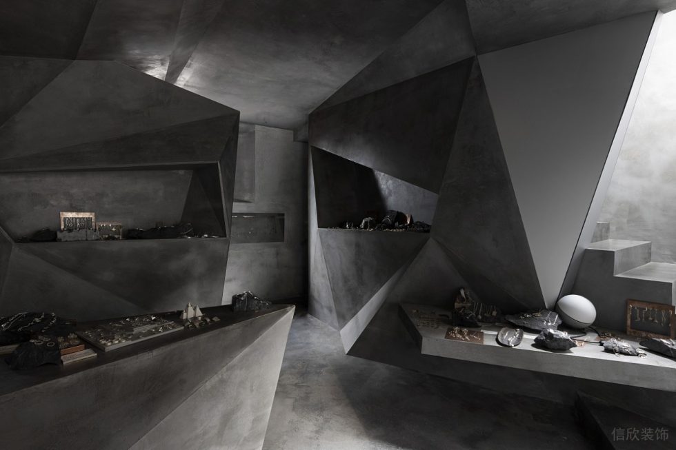 深圳市寶安區(qū)西鄉(xiāng)現(xiàn)代風(fēng)飾品店概念店裝修設(shè)計(jì)灰色藝術(shù)造型展臺 深圳市寶安區(qū)西鄉(xiāng)現(xiàn)代風(fēng)飾品店概念店裝修設(shè)計(jì)灰色藝術(shù)造型展臺