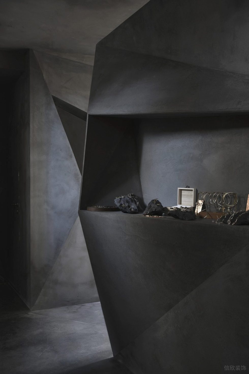 深圳市寶安區(qū)西鄉(xiāng)現(xiàn)代風(fēng)飾品店概念店裝修設(shè)計(jì)首飾