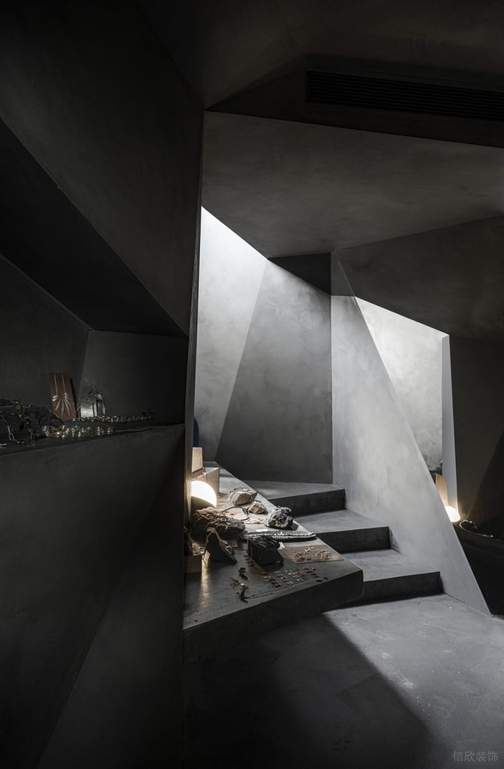 深圳市寶安區(qū)西鄉(xiāng)現(xiàn)代風(fēng)飾品店概念店裝修設(shè)計(jì)樓梯 深圳市寶安區(qū)西鄉(xiāng)現(xiàn)代風(fēng)飾品店概念店裝修設(shè)計(jì)樓梯