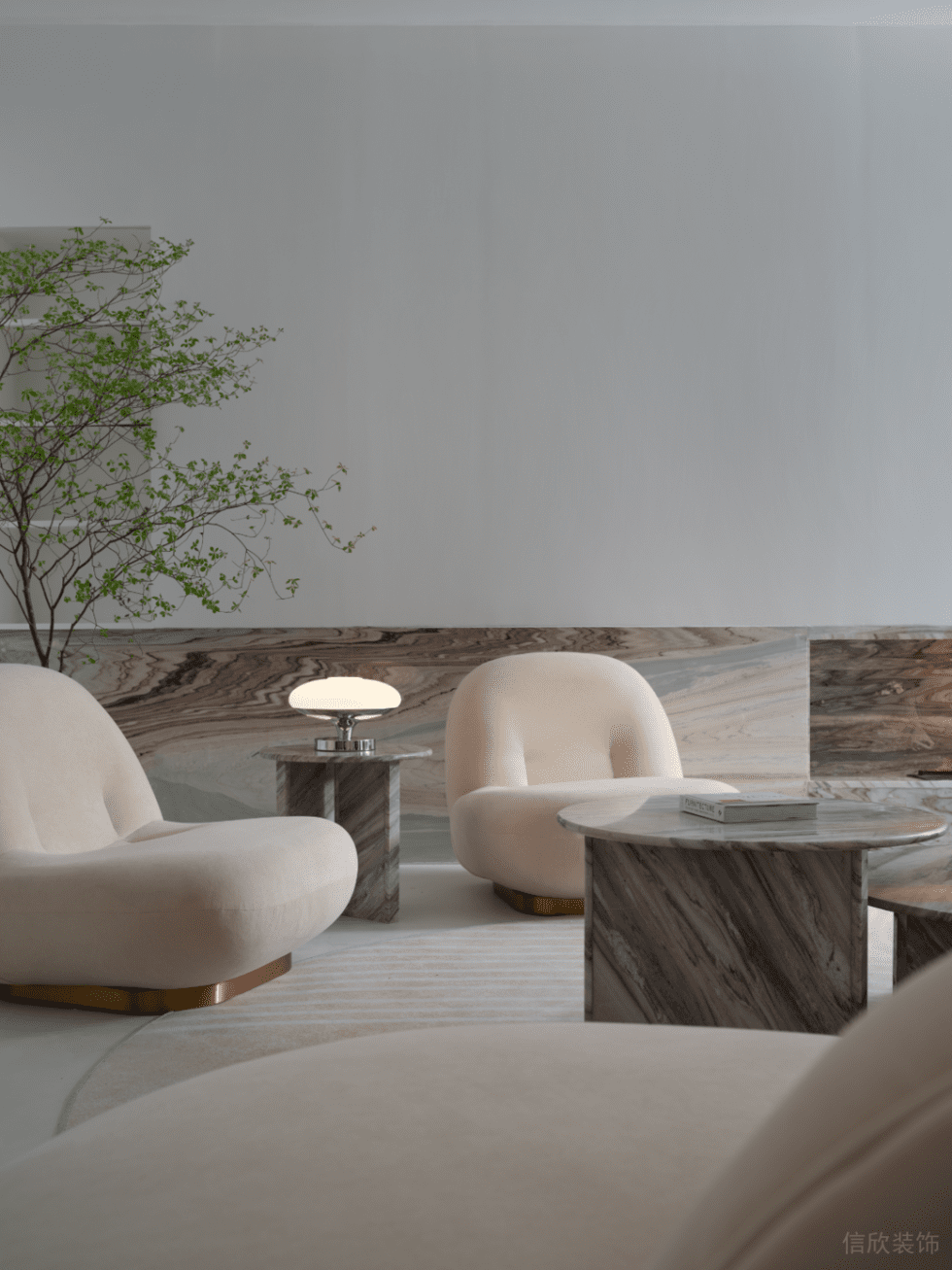 深圳市龍華去觀瀾現代風服裝店裝修設計淺黃色絨布沙發 深圳市龍華去觀瀾現代風服裝店裝修設計淺黃色絨布沙發