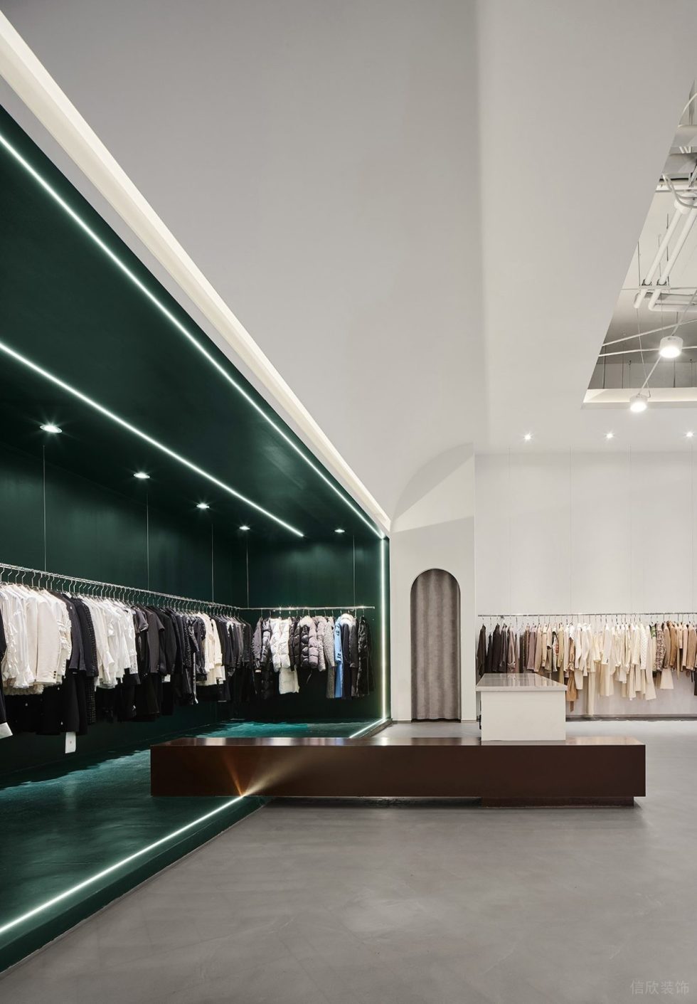深圳市南山區(qū)南頭現(xiàn)代風rain & Snow.hby買手店裝修設計綠色櫥窗