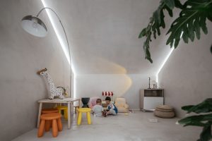 深圳市南山區(qū)前?，F(xiàn)代風女裝店裝修設計兒童游樂區(qū)二