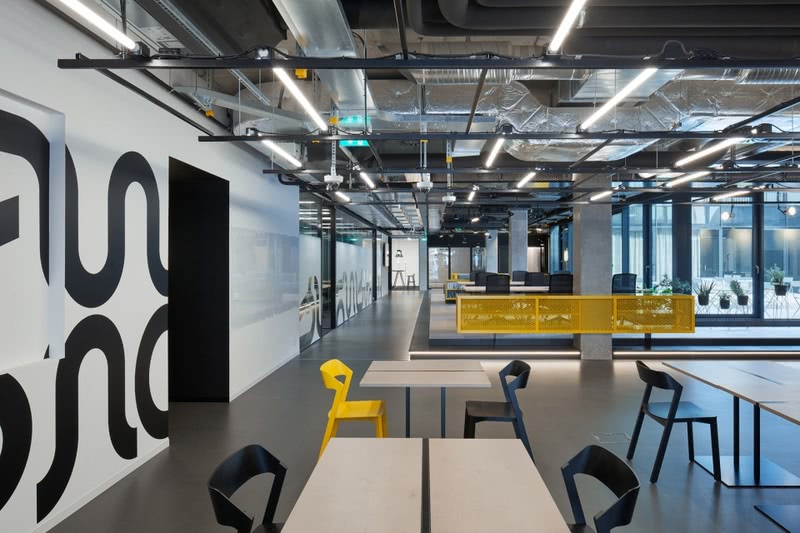 大型公共辦公區(qū)天花風(fēng)管圖