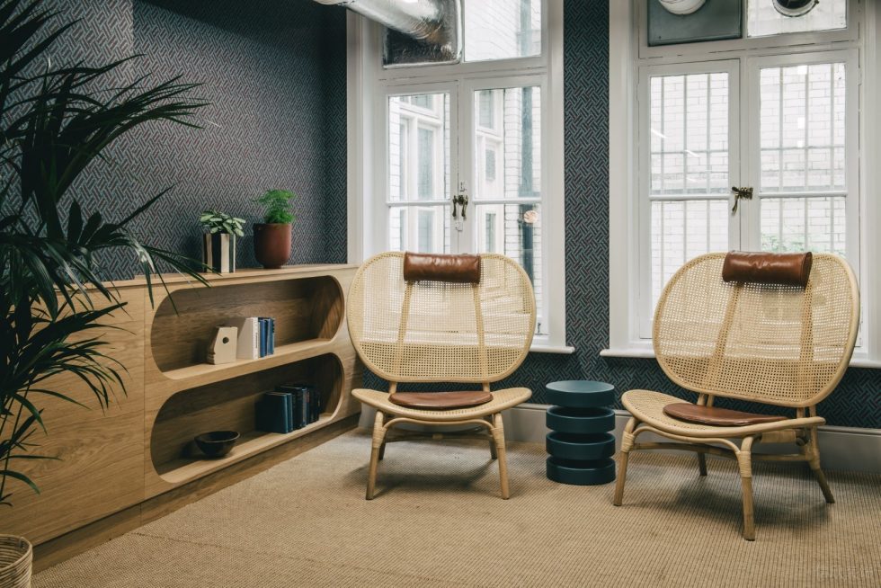 深圳福田皇庭中心600平方米簡歐風(fēng)格辦公室裝修案例休息室 深圳福田皇庭中心600平方米簡歐風(fēng)格辦公室裝修案例休息室