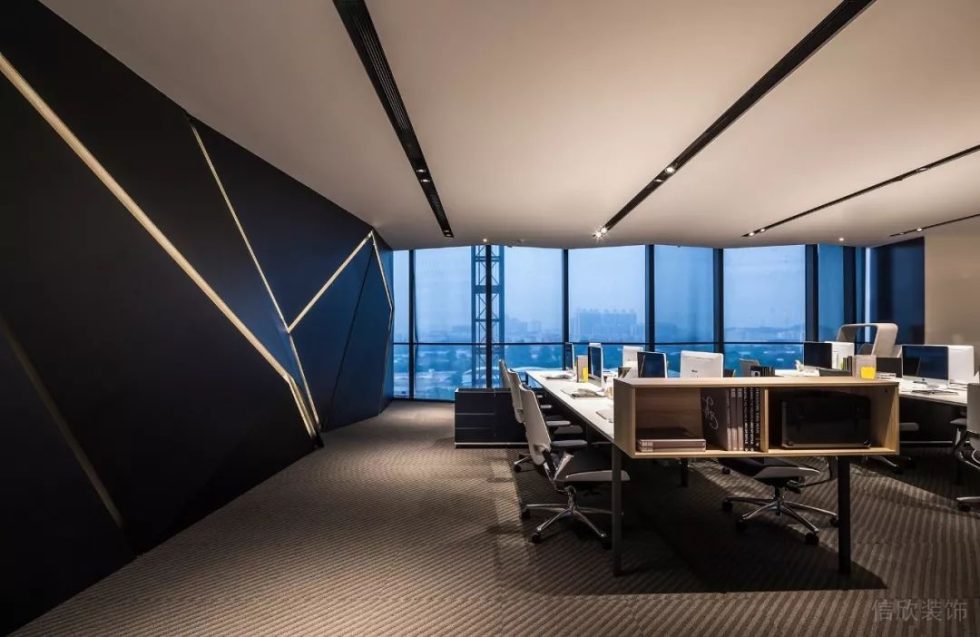 深圳福田中心商務大廈1300平方米黑白灰現代風辦公室裝修案例辦公大廳立體造型背景墻 深圳福田中心商務大廈1300平方米黑白灰現代風辦公室裝修案例辦公大廳立體造型背景墻
