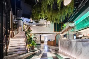 深圳南山方大城北歐輕奢風海鮮火鍋餐廳裝修案例大堂