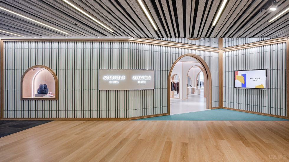 深圳市寶安區(qū)沙井現(xiàn)代風(fēng)assemble By Réel概念零售店裝修設(shè)計門廳