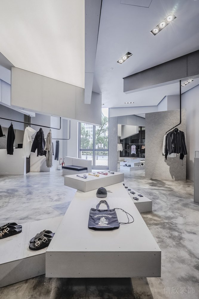 深圳市寶安區西鄉巨星御用品牌 Christian Dada 臺灣首間旗艦店天花吊頂裝修設計效果圖 深圳市寶安區西鄉巨星御用品牌 Christian Dada 臺灣首間旗艦店天花吊頂裝修設計效果圖