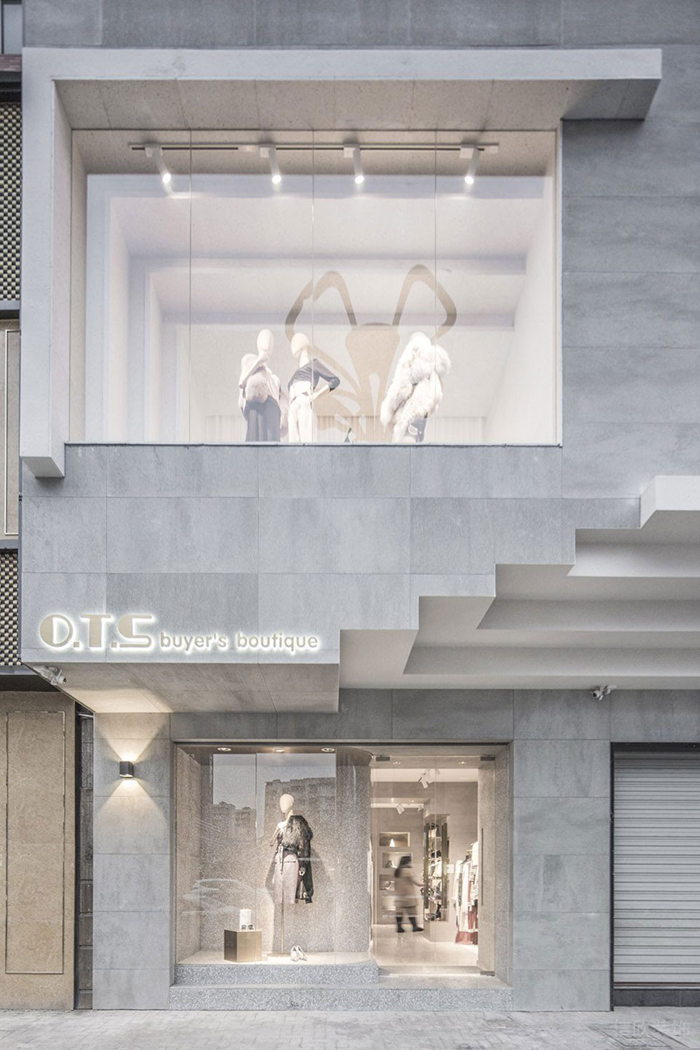 深圳市寶安中心城o.t.s時尚買手店店裝修設計櫥窗