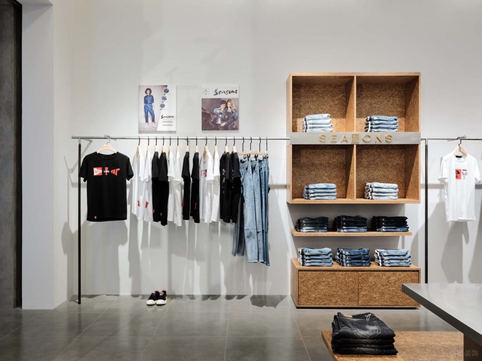 深圳市龍崗區(qū)坪地現(xiàn)代風(fēng)潮牌四季牛仔店鋪墻邊服裝展架裝飾設(shè)計(jì)效果圖 深圳市龍崗區(qū)坪地現(xiàn)代風(fēng)潮牌四季牛仔店鋪墻邊服裝展架裝飾設(shè)計(jì)效果圖